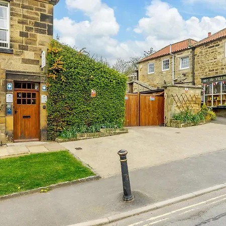 Dom wakacyjny 1 Bed In 91336 *